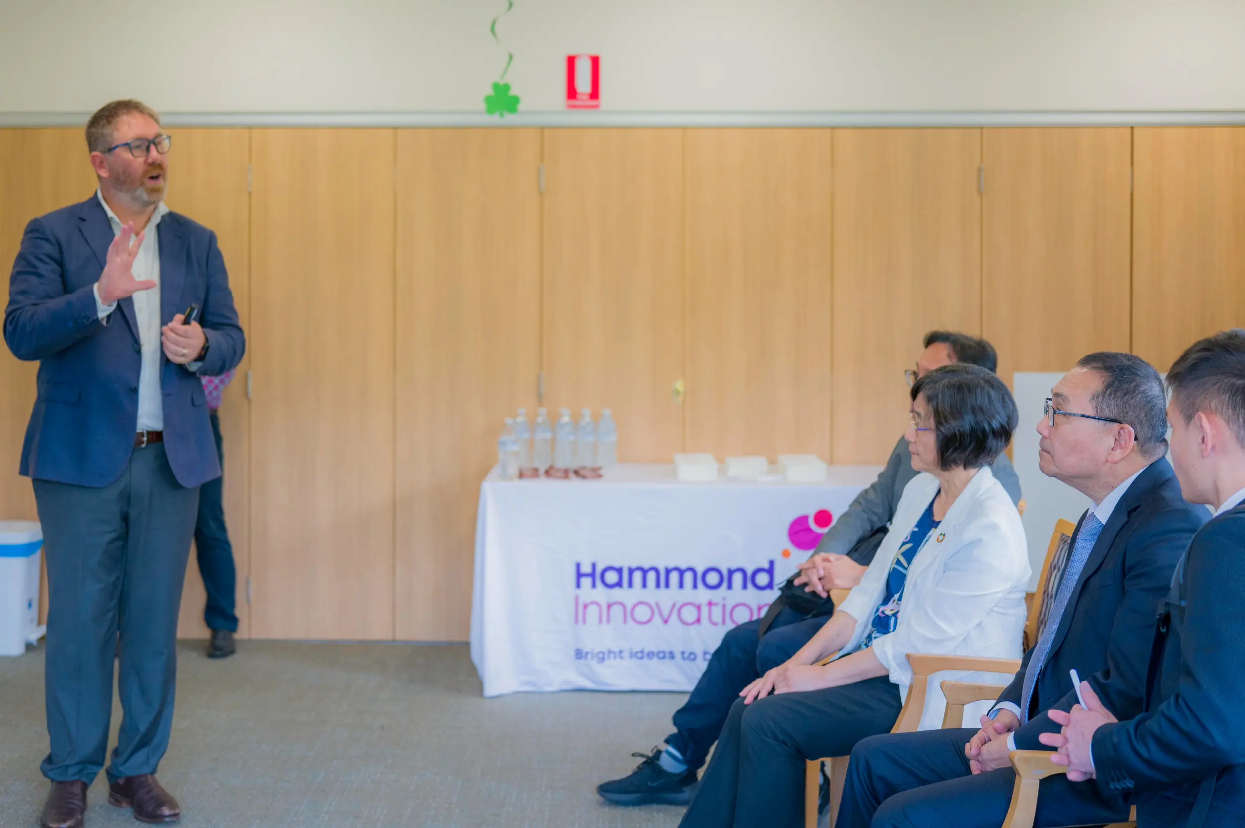 侯友宜參訪澳洲雪梨知名長照機構 汲取創新失智照護經驗 侯友宜參訪澳洲雪梨知名長照機構 汲取創新失智照護經驗