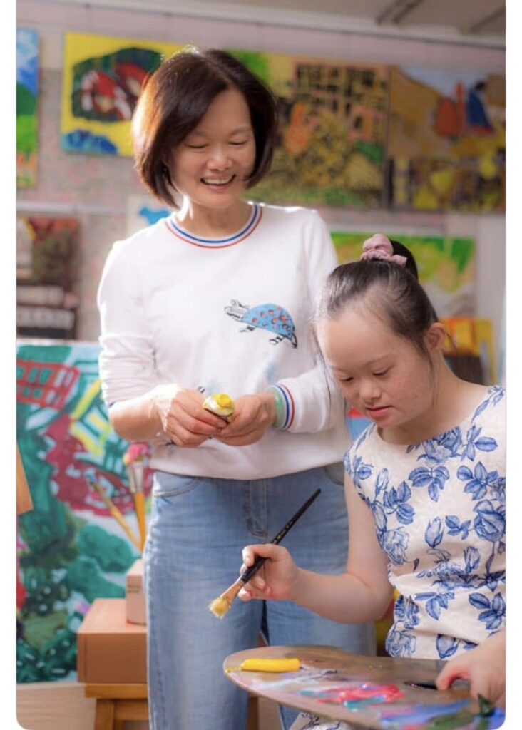 色彩作為生命場域——論莊惠婷《精靈派對》的感知結構 1 S 87113910