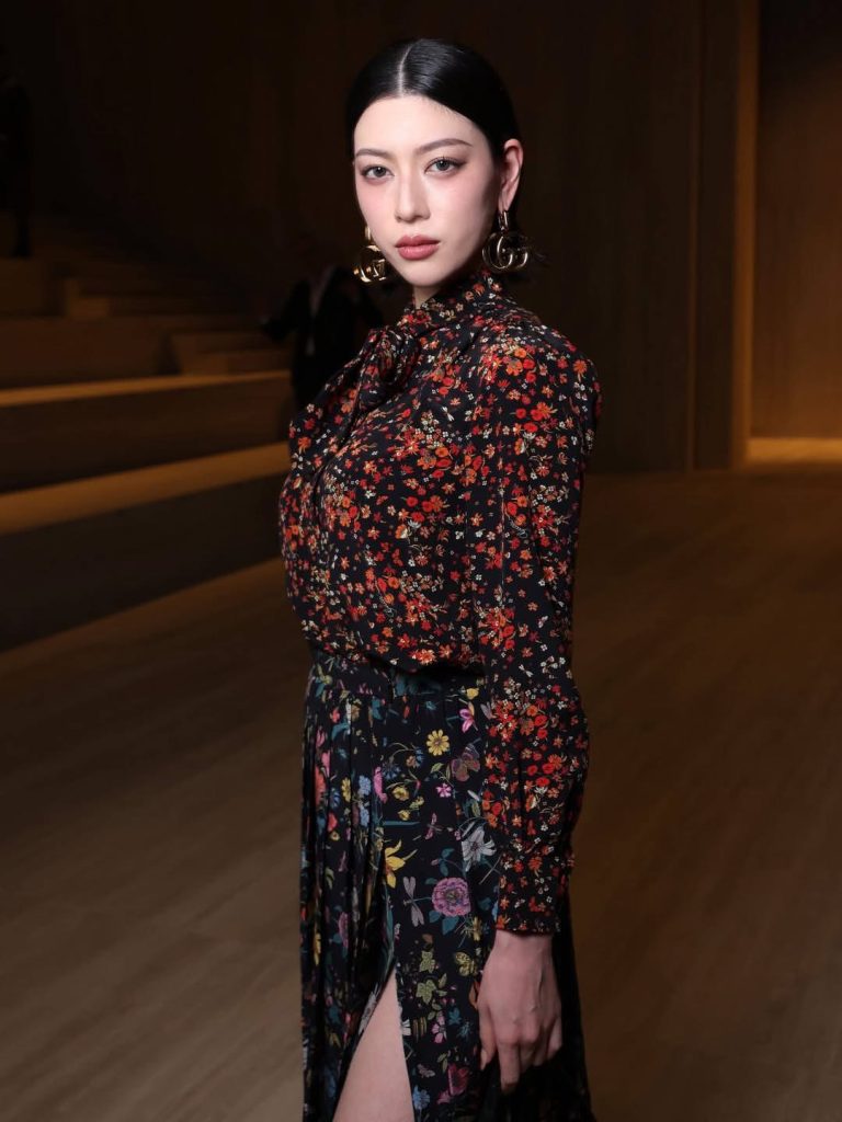 三吉彩花現身米蘭:與 Demna 啟程 Gucci 2026 秋冬新篇章 三吉彩花現身米蘭:與 Demna 啟程 Gucci 2026 秋冬新篇章
