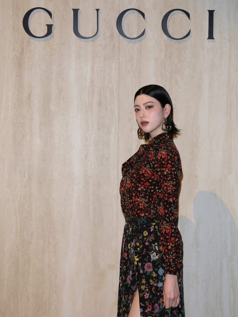 三吉彩花現身米蘭:與 Demna 啟程 Gucci 2026 秋冬新篇章 三吉彩花現身米蘭:與 Demna 啟程 Gucci 2026 秋冬新篇章