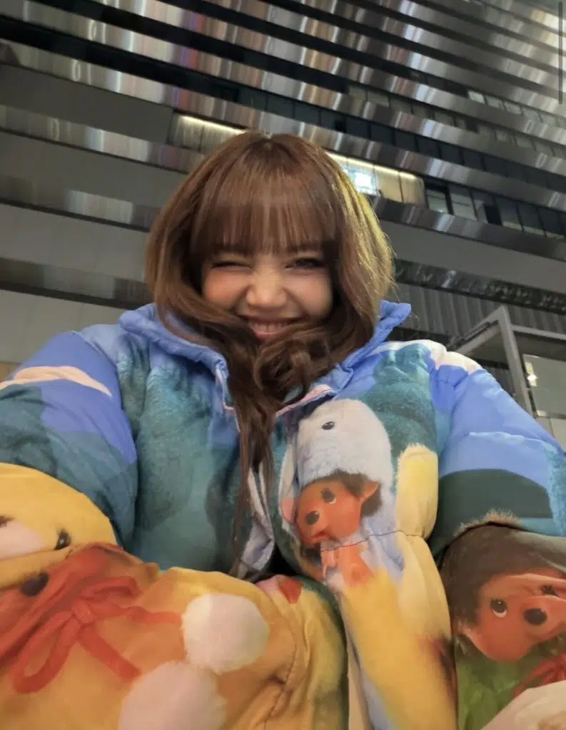 潮流女王 Lisa 現身東京!巧妙揉合 MARKGONG 性感美學與夢奇奇萌趣風潮 潮流女王 Lisa 現身東京!巧妙揉合 MARKGONG 性感美學與夢奇奇萌趣風潮