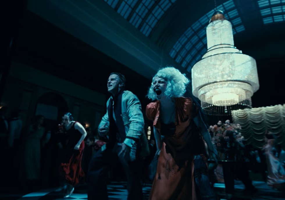 影壇震撼彈!瑪姬葛倫霍新作《科學新娘!》翻轉經典 打造1930年代狂野亡命鴛鴦 影壇震撼彈!瑪姬葛倫霍新作《科學新娘!》翻轉經典 打造1930年代狂野亡命鴛鴦