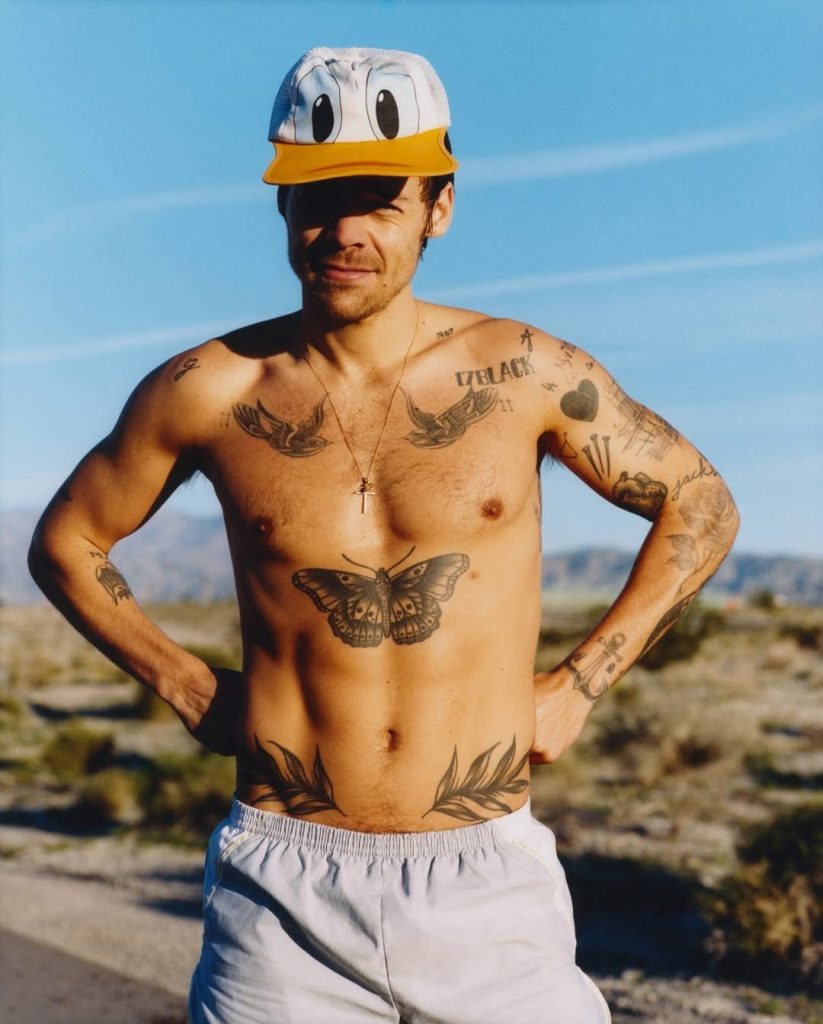 靈魂開跑!Harry Styles 登《Runner’s World》封面,與村上春樹對談「跑步與創作」 靈魂開跑!Harry Styles 登《Runner’s World》封面,與村上春樹對談「跑步與創作」