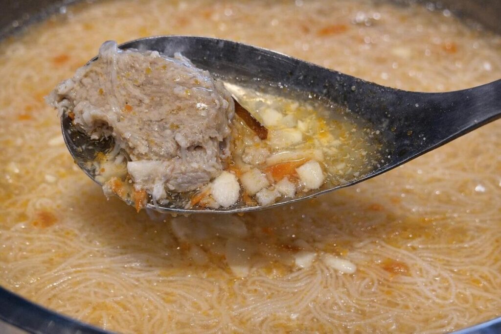宜蘭人氣肉羹湯!不靠裝潢靠味道 藏著職人對食材的執著 宜蘭人氣肉羹湯!不靠裝潢靠味道 藏著職人對食材的執著