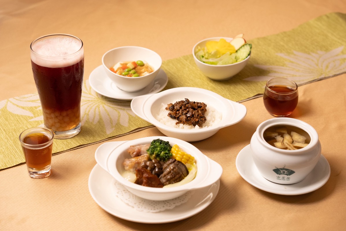 蘭陽辦桌菜變身茶套膳 天仁喫茶趣春季新餐融入包種茶香 經典天梨茶再添茶韻亮點 蘭陽辦桌菜變身茶套膳 天仁喫茶趣春季新餐融入包種茶香 經典天梨茶再添茶韻亮點