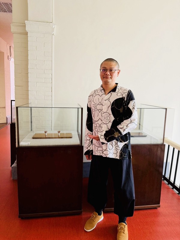 國立歷史博物館選拔肯定 鄭懿罡「木化萬千」百年枯木樹脂藝術登國會藝廊 國立歷史博物館選拔肯定 鄭懿罡「木化萬千」百年枯木樹脂藝術登國會藝廊