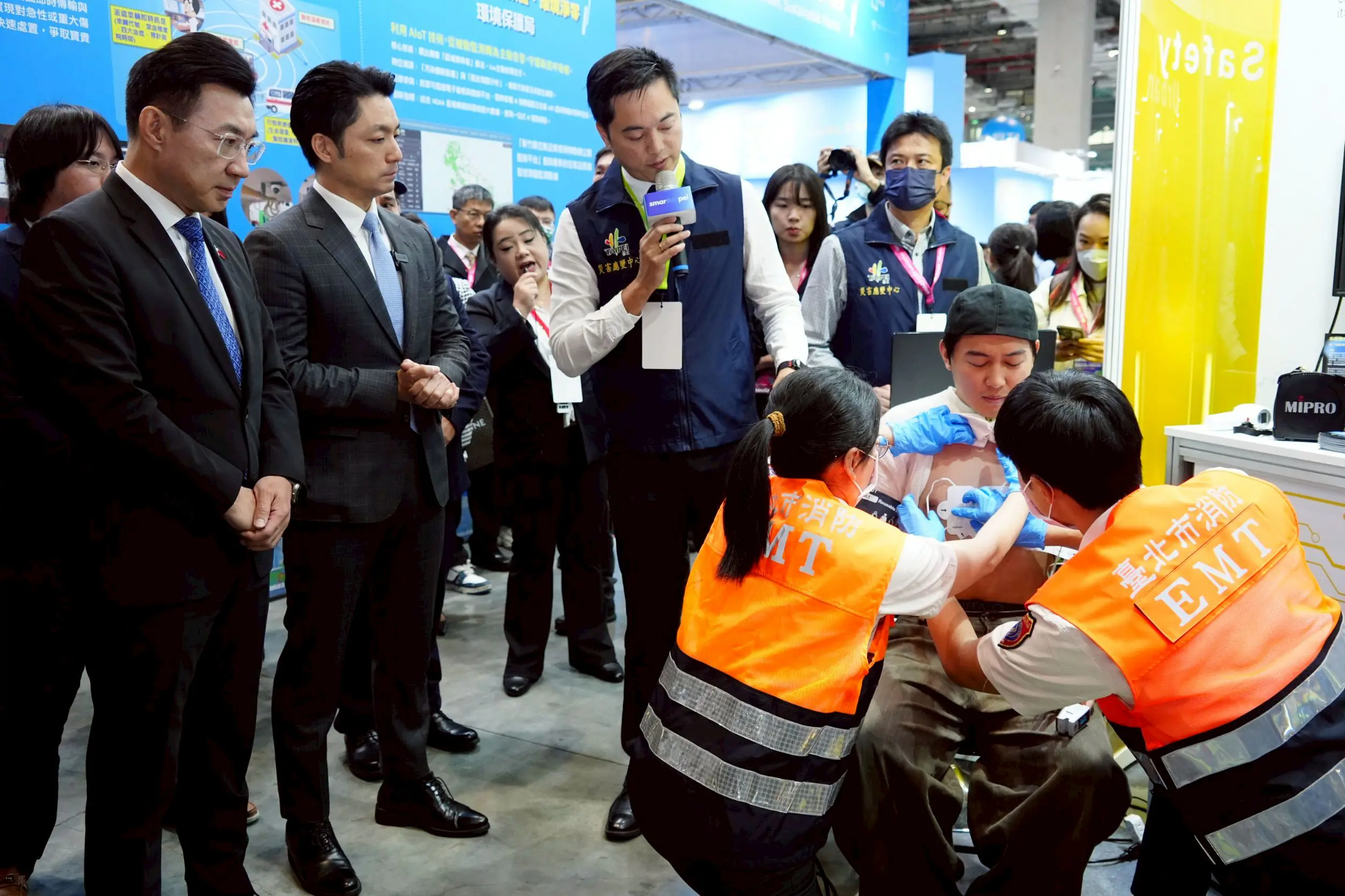 蔣萬安出席智慧城市展:臺北以「雙引擎」驅動未來 打造AI發展重要樞紐 蔣萬安出席智慧城市展:臺北以「雙引擎」驅動未來 打造AI發展重要樞紐