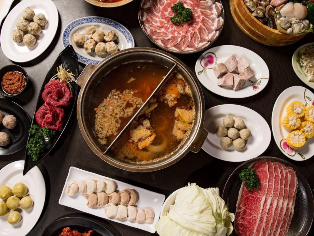 中山區火鍋:三代傳承湯頭×秘製沙茶醬 台北必吃排隊火鍋店 中山區火鍋:三代傳承湯頭×秘製沙茶醬 台北必吃排隊火鍋店