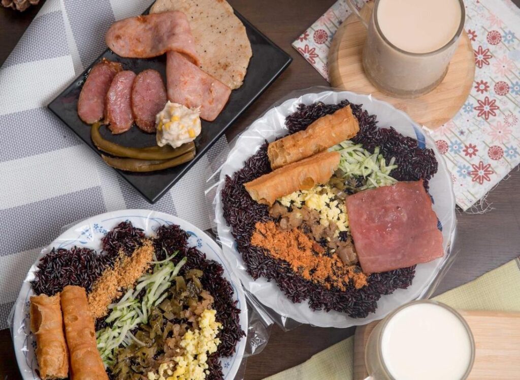 宜蘭傳統飯糰推薦:15 年手作如一 用時間累積熟客的信任 宜蘭傳統飯糰推薦:15 年手作如一 用時間累積熟客的信任