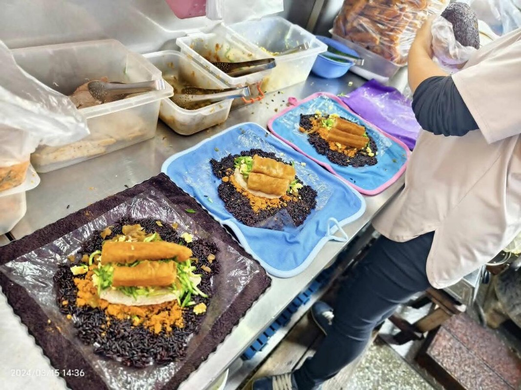 宜蘭傳統飯糰推薦:15 年手作如一 用時間累積熟客的信任 宜蘭傳統飯糰推薦:15 年手作如一 用時間累積熟客的信任