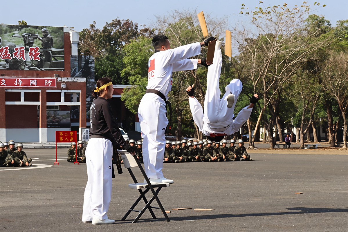 陸戰隊新兵開訓 家屬懇親見證成長 陸戰隊新兵開訓 家屬懇親見證成長