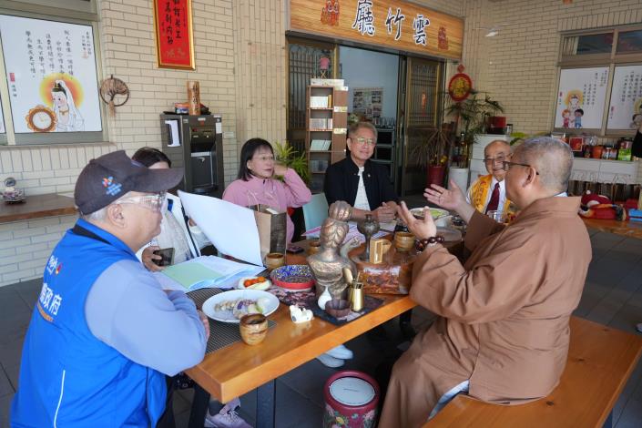 「假如我有一雙翅膀」為題 三好兒童作文比賽 邀學童踴躍參賽 慧德法師感謝縣府長期支持品德教育,邀全縣學童踴躍參加三好兒童作文比賽。