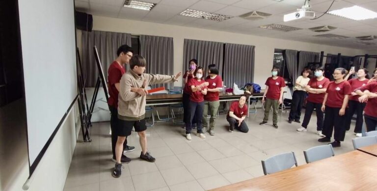 曾制止持刀男受矚目「陳勇正受邀台南消防局義消高救隊開講」防身應變