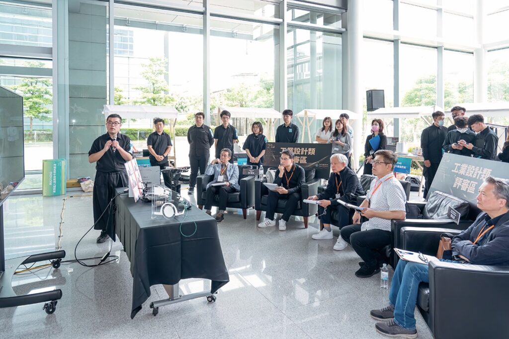 「第23屆育秀盃創意獎」60強揭曉 714組角逐聚焦AI與永續創新 第23屆育秀盃創意獎共吸引全臺714組團隊報名參賽,最終60組團隊晉級決賽,將於4/24總決賽現場進行簡報與作品展示。(圖/育秀教育基金會 提供)