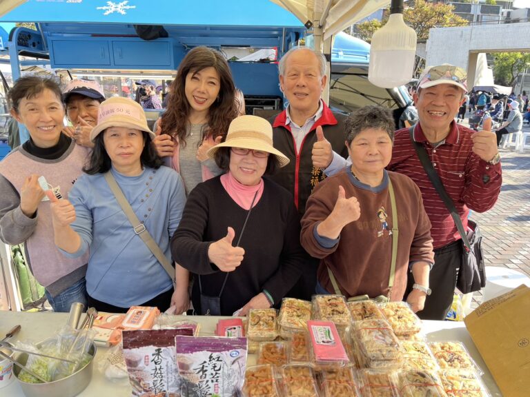 青溪里「找蚤跳跳」二手市集登場 近百攤位熱鬧活化桃園老城區
