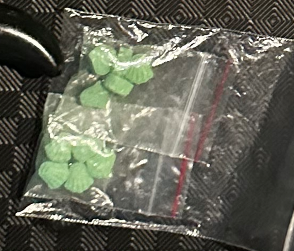 「毒品也講究尊榮感」法拉利咖啡包、勞力士搖頭丸曝光 「毒品也講究尊榮感」法拉利咖啡包、勞力士搖頭丸曝光