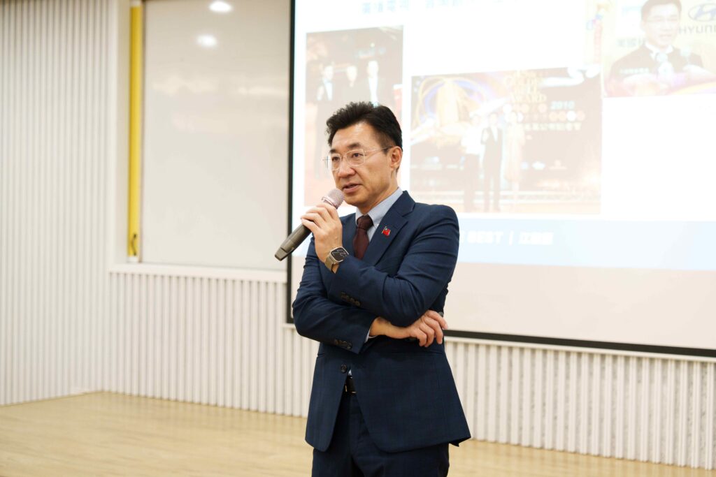 江啟臣東海大學演講「馬拉松人生」 勉學子以「格調與韌性」迎接挑戰 江啟臣東海大學演講「馬拉松人生」 勉學子以「格調與韌性」迎接挑戰