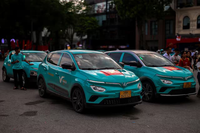 VinFast交車創高後上修目標 越南銷售撐2026擴張 圖 / Reuters