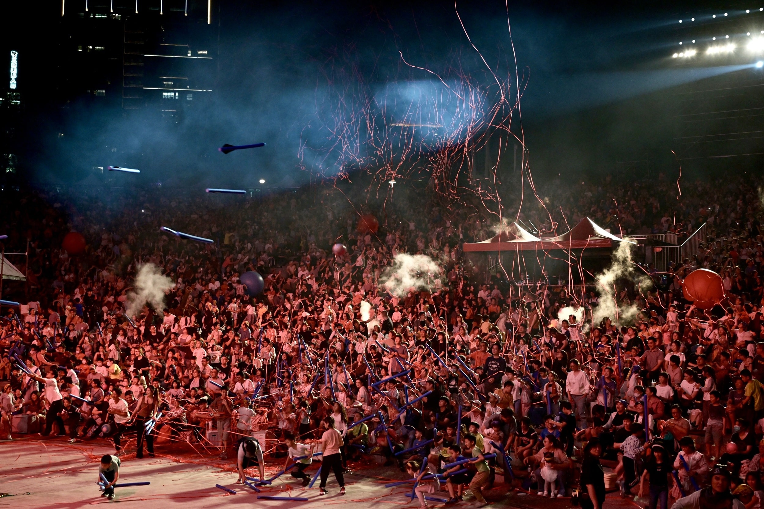 台中兒藝節超有戲! 紙風車《三國奇遇》圓滿戶外劇場翻玩經典 上萬觀眾同歡 台中兒藝節超有戲! 紙風車《三國奇遇》圓滿戶外劇場翻玩經典 上萬觀眾同歡