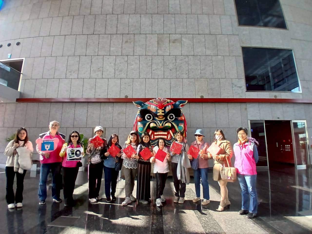 享受客製化導覽服務 中市秘書處邀請民眾揪團遊市府 聆聽台中的故事 享受客製化導覽服務 中市秘書處邀請民眾揪團遊市府 聆聽台中的故事