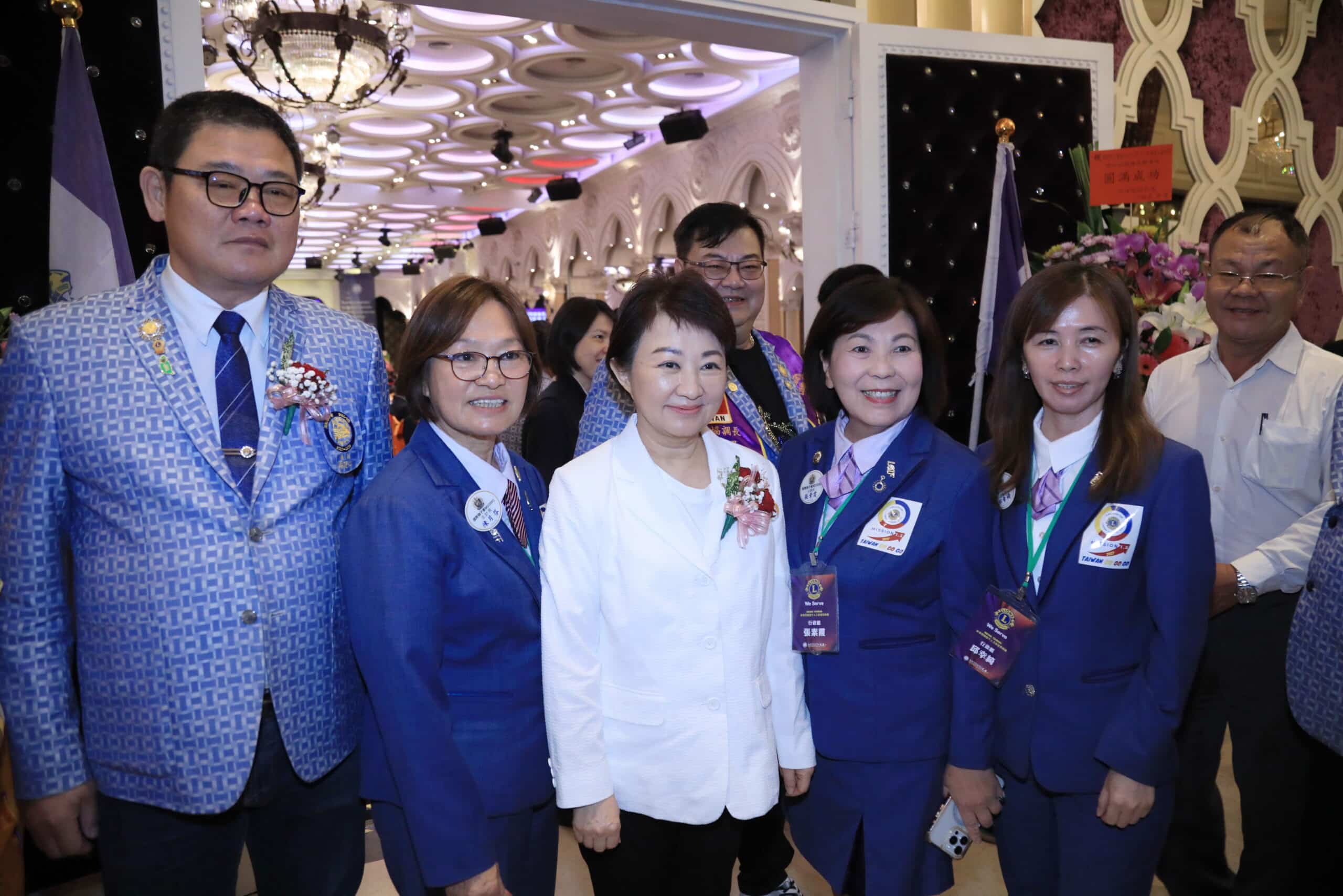 千人獅友齊聚台中宣誓投入公益 盧市長:愛與善的開始 千人獅友齊聚台中宣誓投入公益 盧市長:愛與善的開始