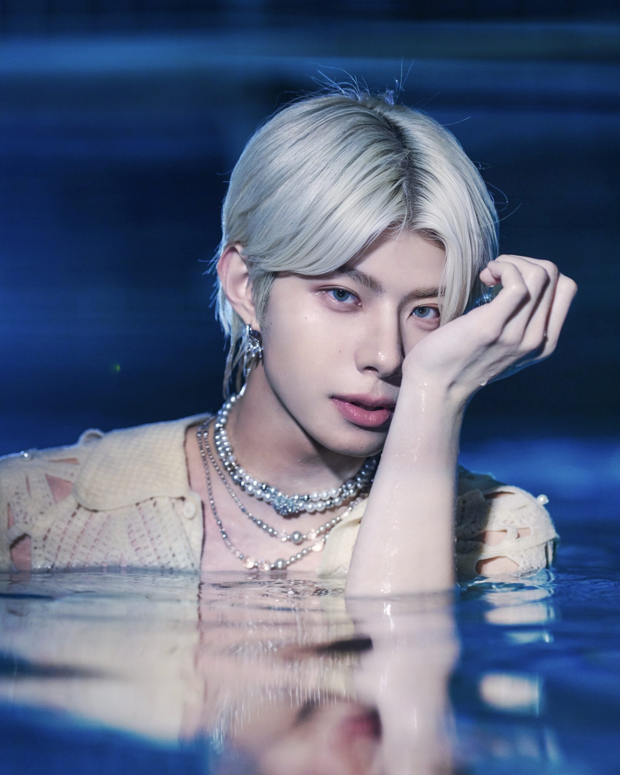 ARKis白衣濕身照炸網!肌肉若隱若現 新歌性感指數破表 ARKis白衣濕身照炸網!肌肉若隱若現 新歌性感指數破表