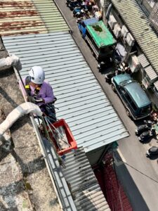 新北市板橋區公寓外牆磁磚空心拆除工程施工