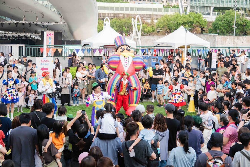 跟著大阪世博「艾拉」翻玩兒童節! 台中兒童藝術節 吃喝玩樂全都有 跟著大阪世博「艾拉」翻玩兒童節! 台中兒童藝術節 吃喝玩樂全都有