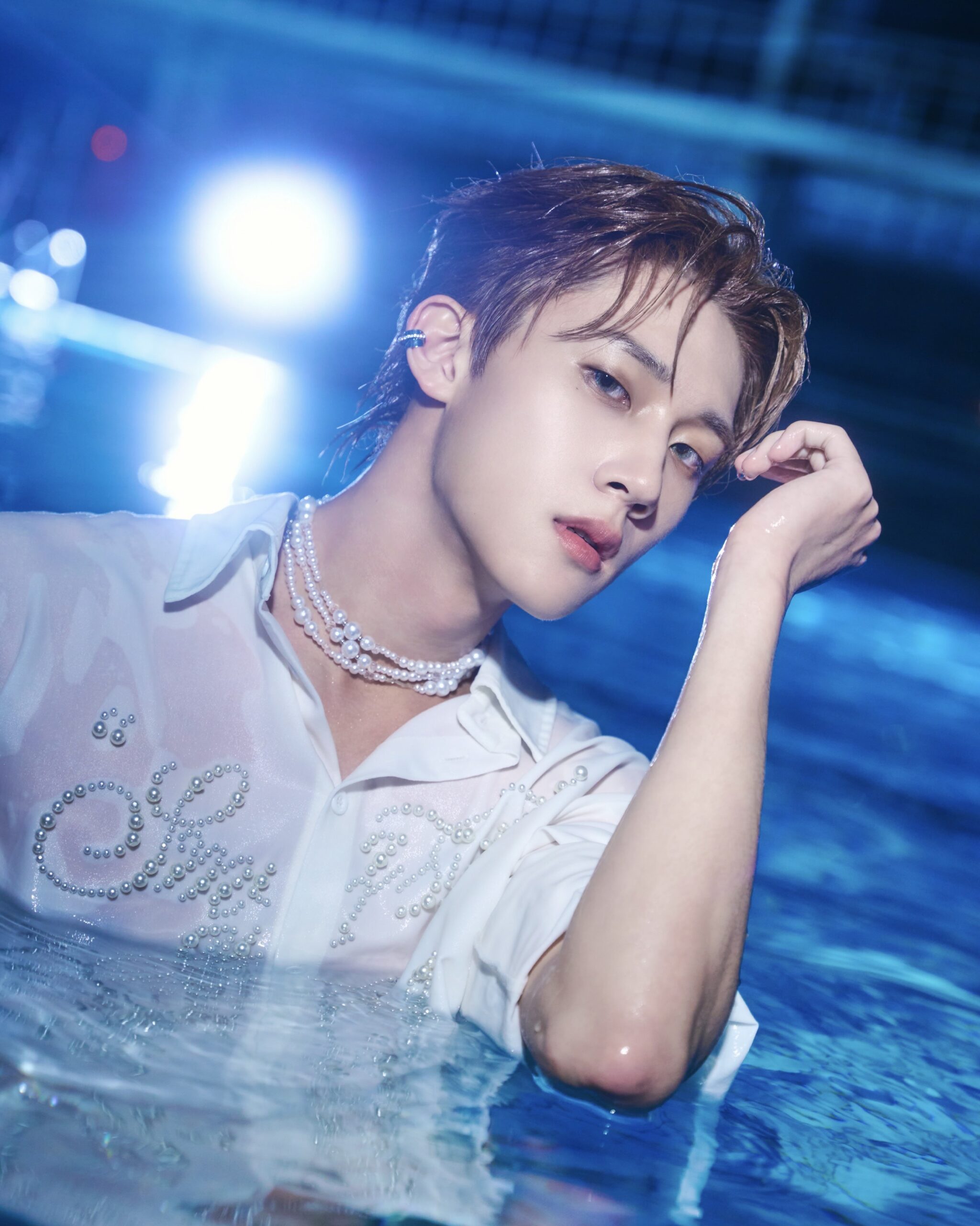 ARKis白衣濕身照炸網!肌肉若隱若現 新歌性感指數破表 ARKis白衣濕身照炸網!肌肉若隱若現 新歌性感指數破表