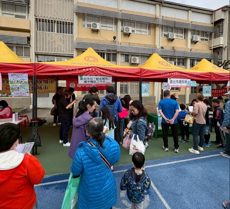 紮根校園打破隔閡 看見精神康復者與社區師生最純粹的共融時刻 紮根校園打破隔閡 看見精神康復者與社區師生最純粹的共融時刻