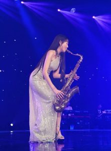 孔鏘音樂夥伴Ruby Wang爆紅 薩克斯風實力吸粉上億 孔鏘音樂夥伴Ruby Wang爆紅 薩克斯風實力吸粉上億