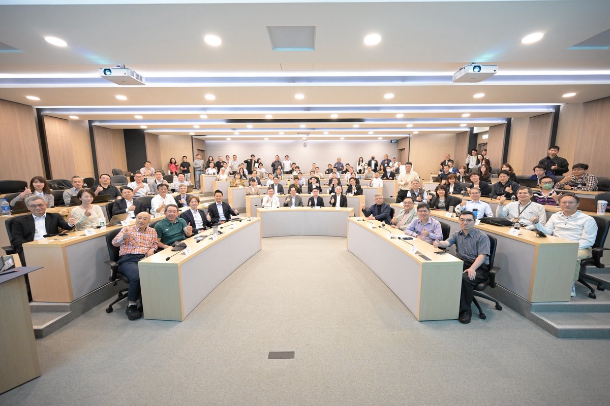 正于微波 發表研發多軌道衛星設備 全球首見全方位無縫通訊 正于微波 發表研發多軌道衛星設備 全球首見全方位無縫通訊