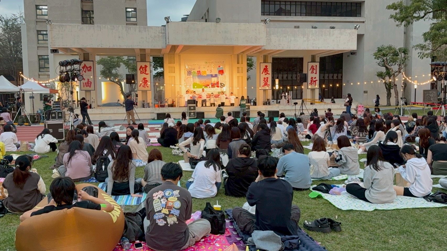 紮根校園打破隔閡 看見精神康復者與社區師生最純粹的共融時刻 紮根校園打破隔閡 看見精神康復者與社區師生最純粹的共融時刻