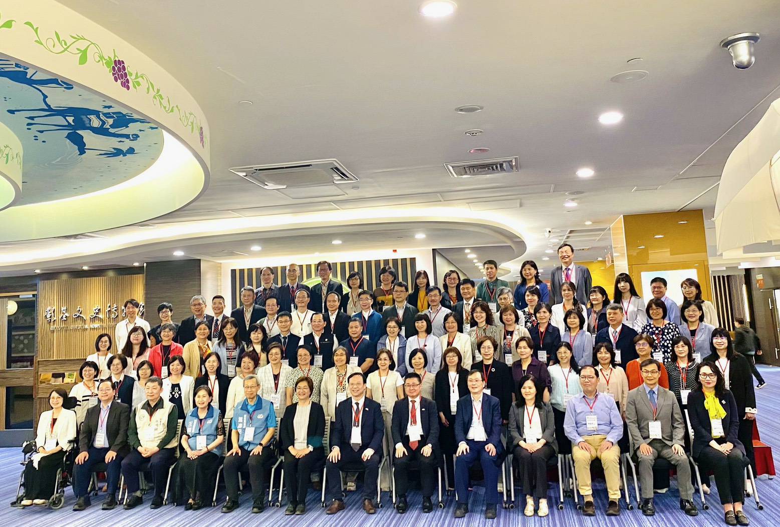 嘉義縣成人及兒少保護服務 獲衛福部績優雙殊榮 嘉義縣成人及兒少保護服務 獲衛福部績優雙殊榮