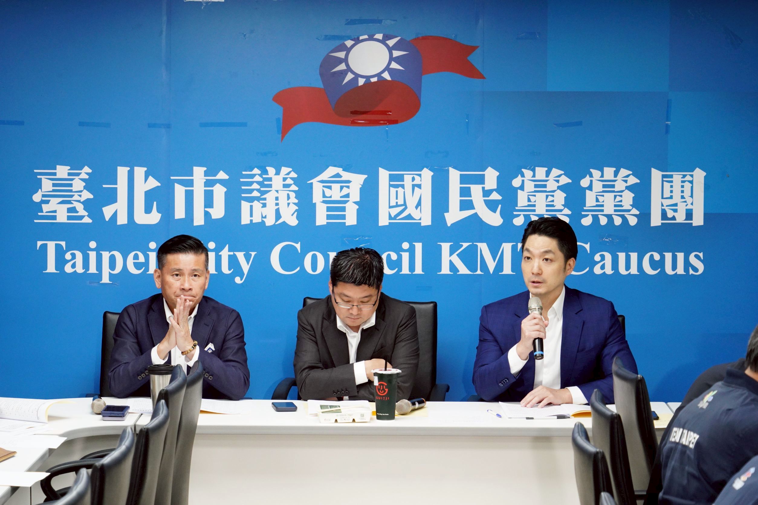 蔣萬安赴國民黨團說明重大法議案 爭取支持各項市政推動 蔣萬安赴國民黨團說明重大法議案 爭取支持各項市政推動