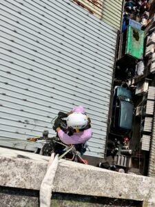 新北市板橋區公寓外牆磁磚空心拆除工程施工