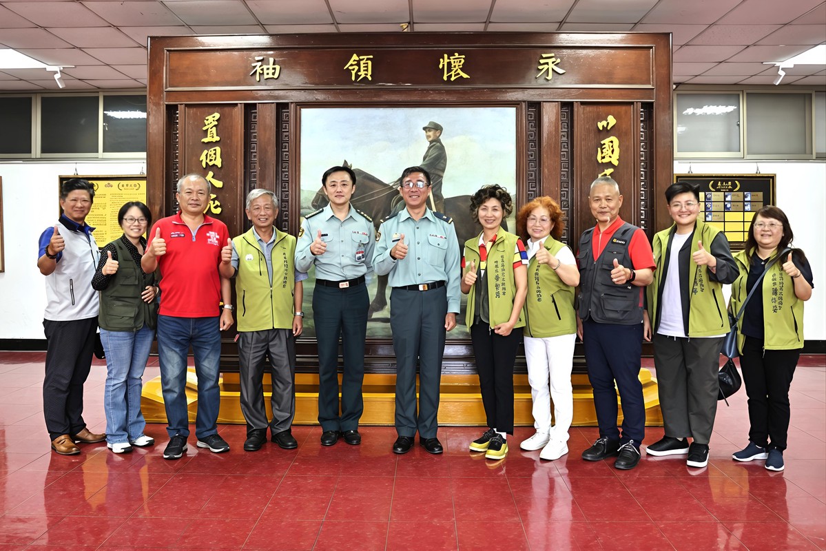 南部企業敬軍團慰訪鳳山駐軍 凝聚軍民一心強化國防 南部企業敬軍團慰訪鳳山駐軍 凝聚軍民一心強化國防