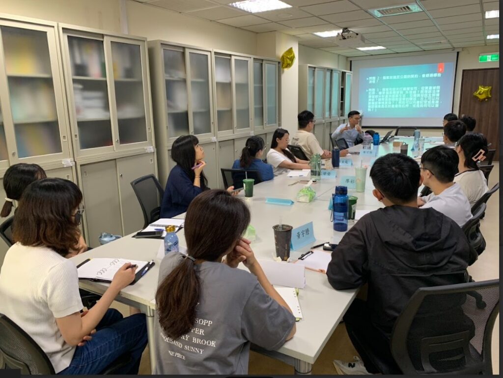 資深離婚律師邱竑錡:離婚、監護權與剩餘財產分配的法律策略解析 資深離婚律師邱竑錡:離婚、監護權與剩餘財產分配的法律策略解析