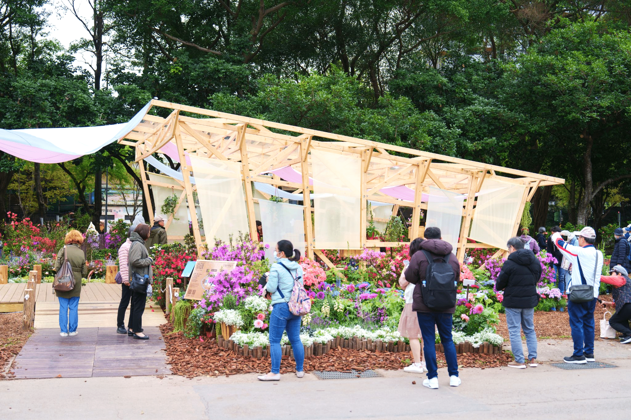 台北杜鵑花季圓滿落幕 人氣活動持續至4月中旬 台北杜鵑花季圓滿落幕 人氣活動持續至4月中旬