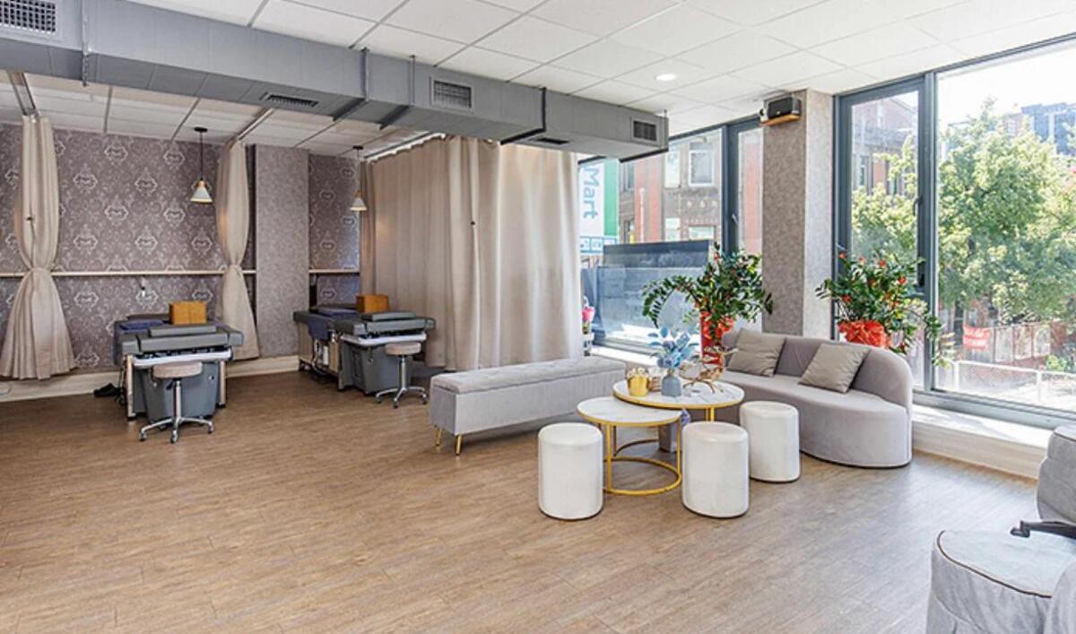 萬華越式洗頭:從頭皮清潔到肩頸舒壓 複合式SPA體驗成市場新趨勢 萬華越式洗頭:從頭皮清潔到肩頸舒壓 複合式SPA體驗成市場新趨勢