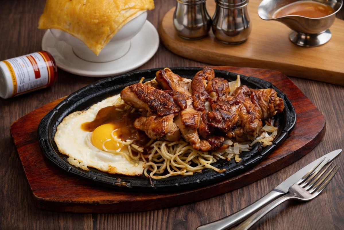 宜蘭五結牛排館:淋上鐵板的靈魂醬料 喚起從小到大的美味記憶 宜蘭五結牛排館:淋上鐵板的靈魂醬料 喚起從小到大的美味記憶