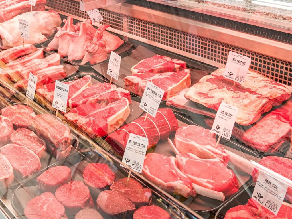 化肥與燃油成本飆升 美活牛期貨創新高衝擊食品市場 化肥與燃油成本飆升 美活牛期貨創新高衝擊食品市場