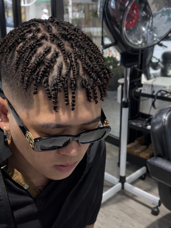 土城美髮工作室!手刷染、縮毛矯正 一對一設計不撞款 土城美髮工作室!手刷染、縮毛矯正 一對一設計不撞款