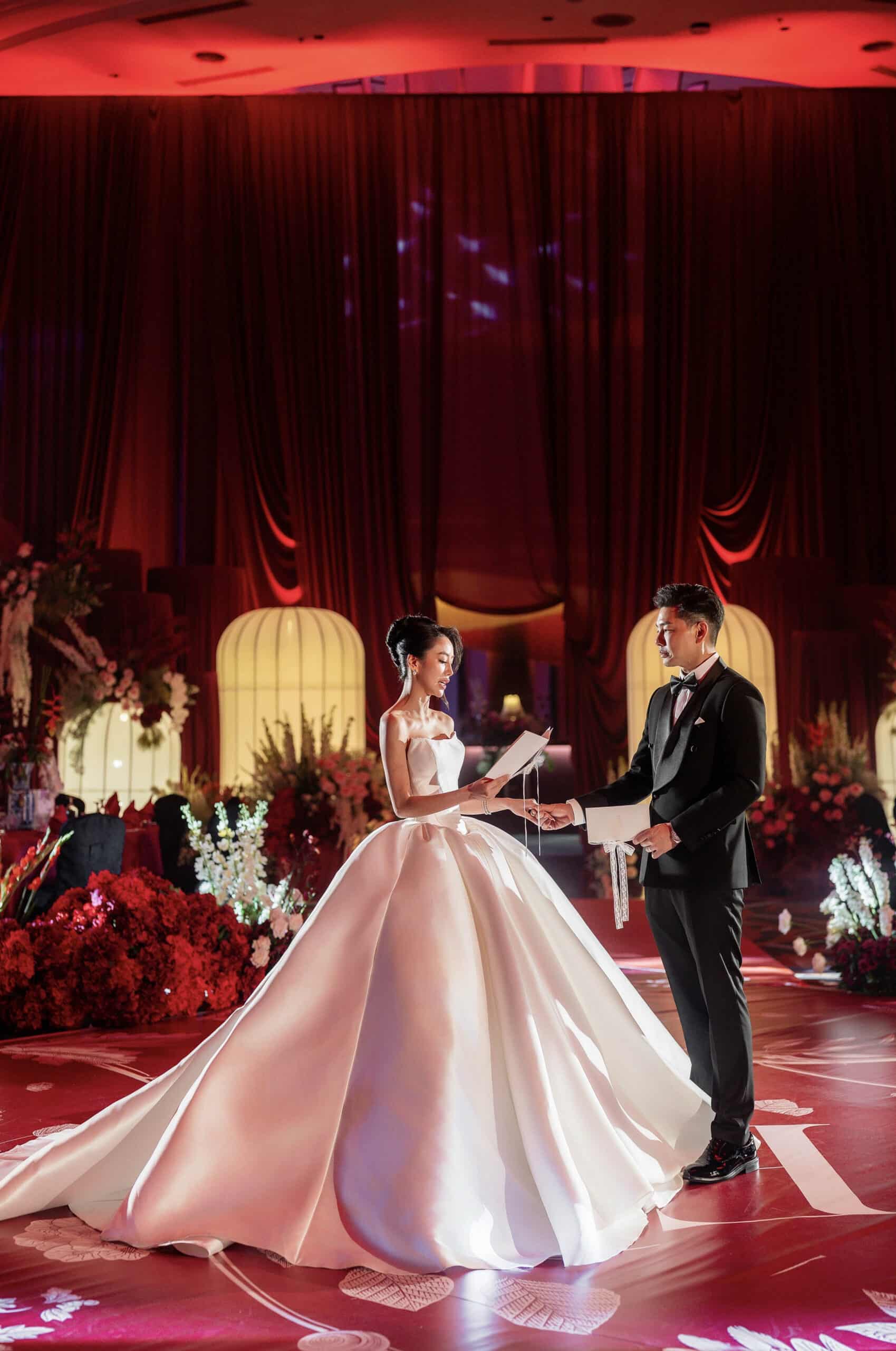 金曲最佳新人暨最佳製作人孔令奇與大馬名媛陳銘君於吉隆坡舉辦盛大中式婚禮 金曲最佳新人暨最佳製作人孔令奇與大馬名媛陳銘君於吉隆坡舉辦盛大中式婚禮