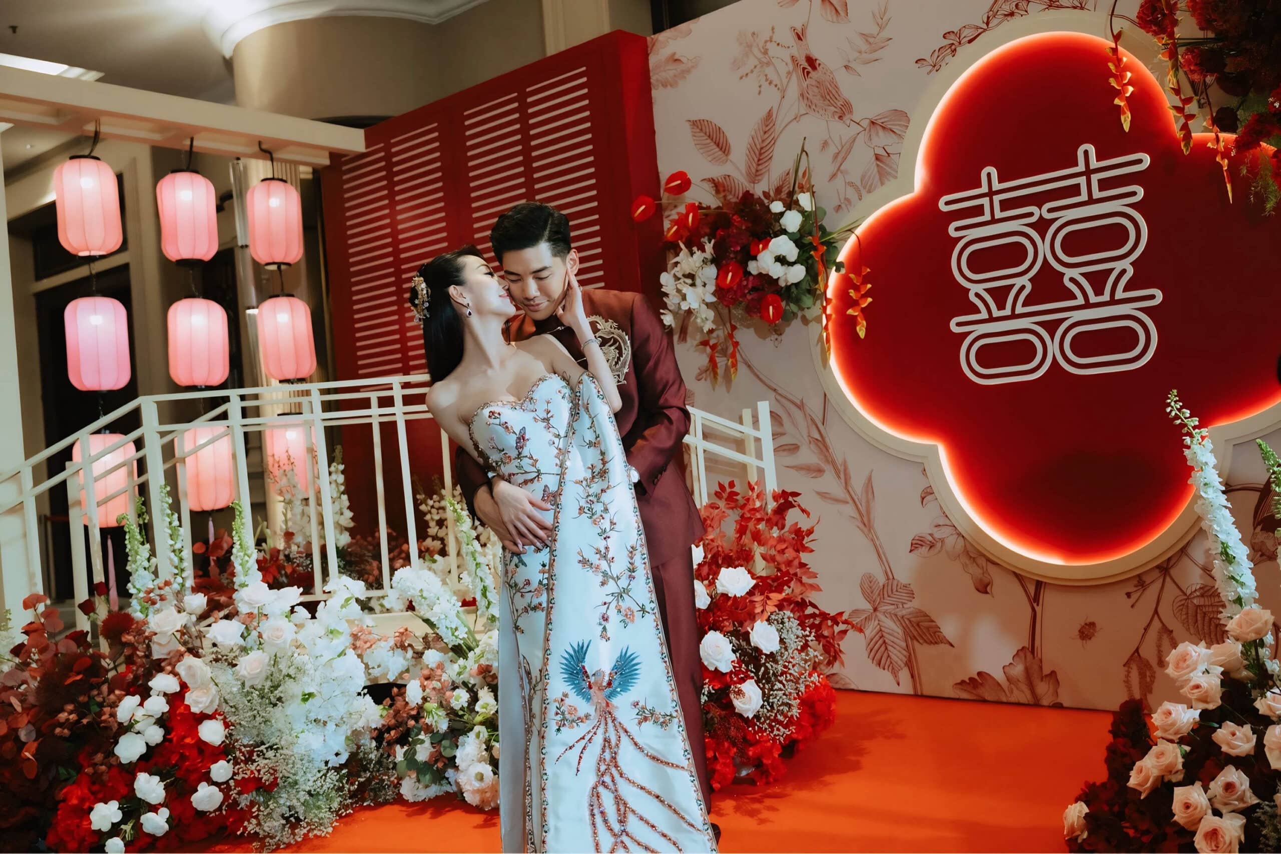 金曲最佳新人暨最佳製作人孔令奇與大馬名媛陳銘君於吉隆坡舉辦盛大中式婚禮 金曲最佳新人暨最佳製作人孔令奇與大馬名媛陳銘君於吉隆坡舉辦盛大中式婚禮