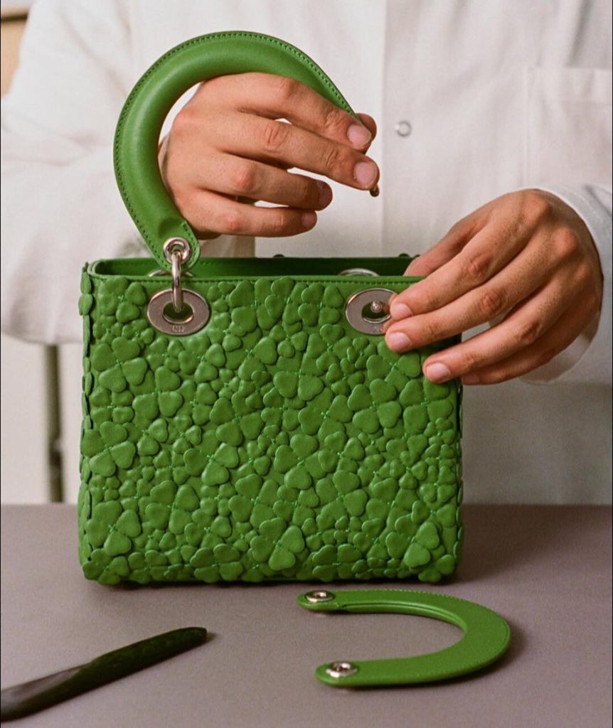 《轉角遇到幸運》Dior 三葉草 《轉角遇到幸運》Dior 三葉草