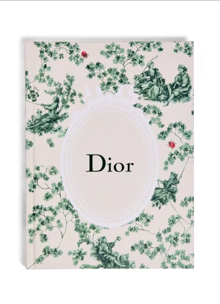 《轉角遇到幸運》Dior 三葉草 《轉角遇到幸運》Dior 三葉草