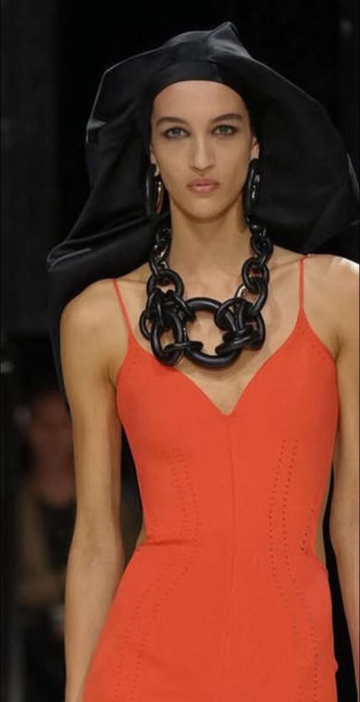 《當觸感回來了》 珠寶和時裝的頻率共振 《當觸感回來了》 珠寶和時裝的頻率共振