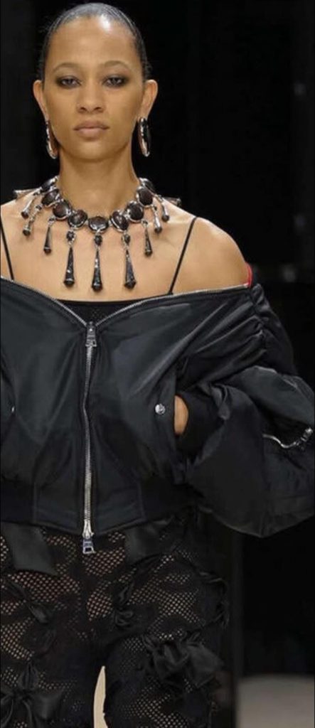 《當觸感回來了》 珠寶和時裝的頻率共振 《當觸感回來了》 珠寶和時裝的頻率共振