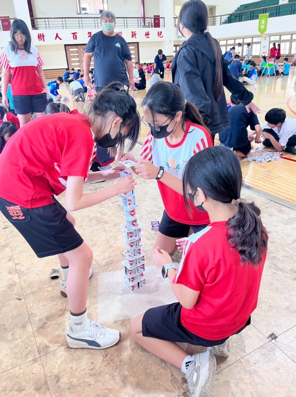 響應勇媽「運動DNA」理念 崇文國小STEAM闖關讓健康成為習慣 響應勇媽「運動DNA」理念 崇文國小STEAM闖關讓健康成為習慣